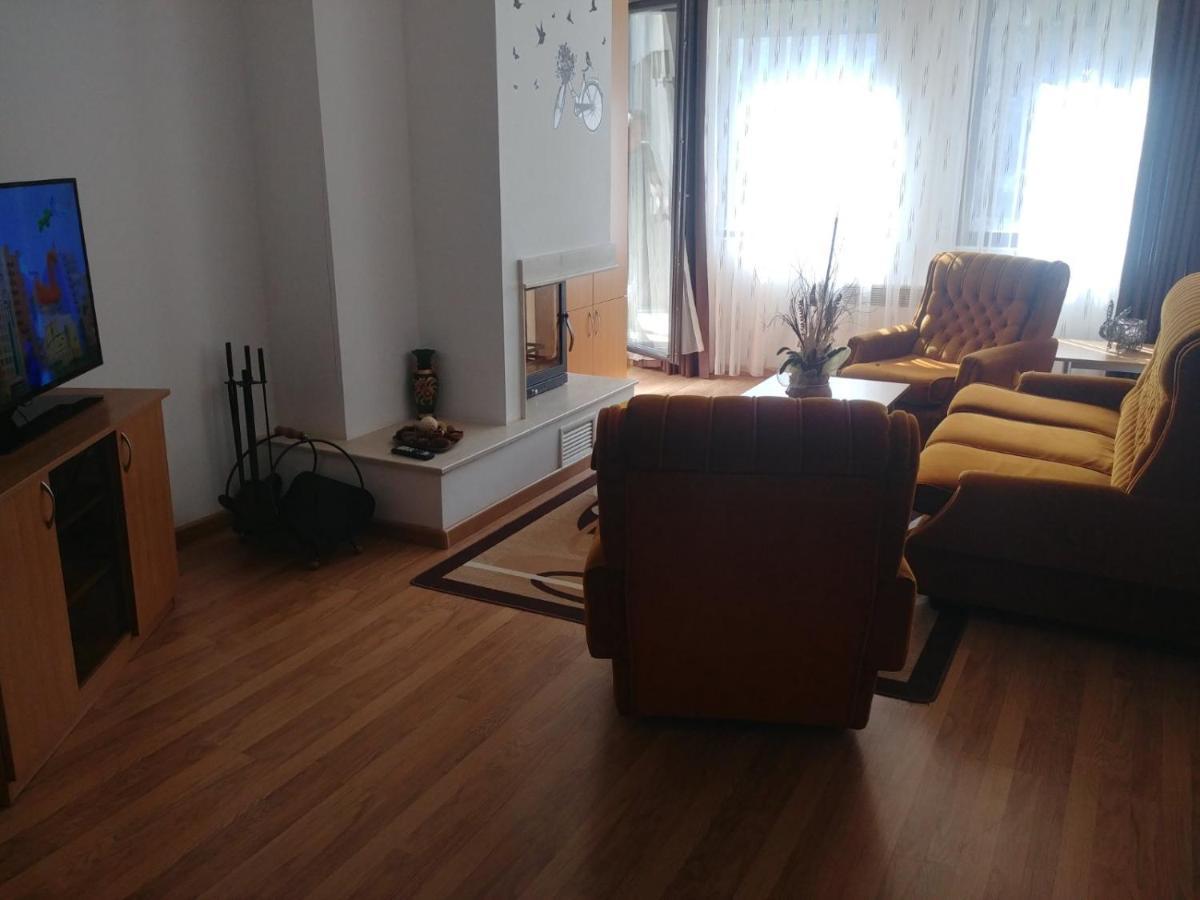 Apartment "Moni" 潘波洛沃 外观 照片