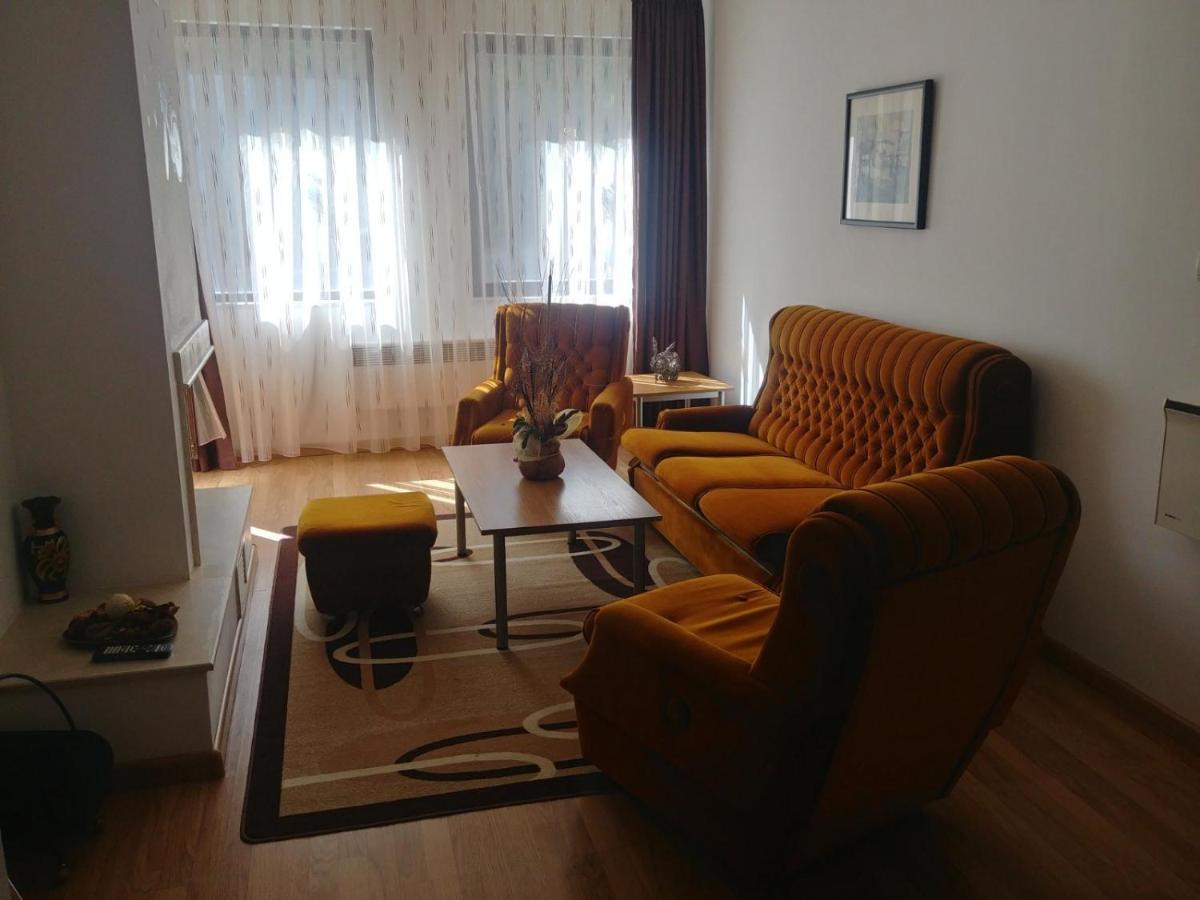 Apartment "Moni" 潘波洛沃 外观 照片