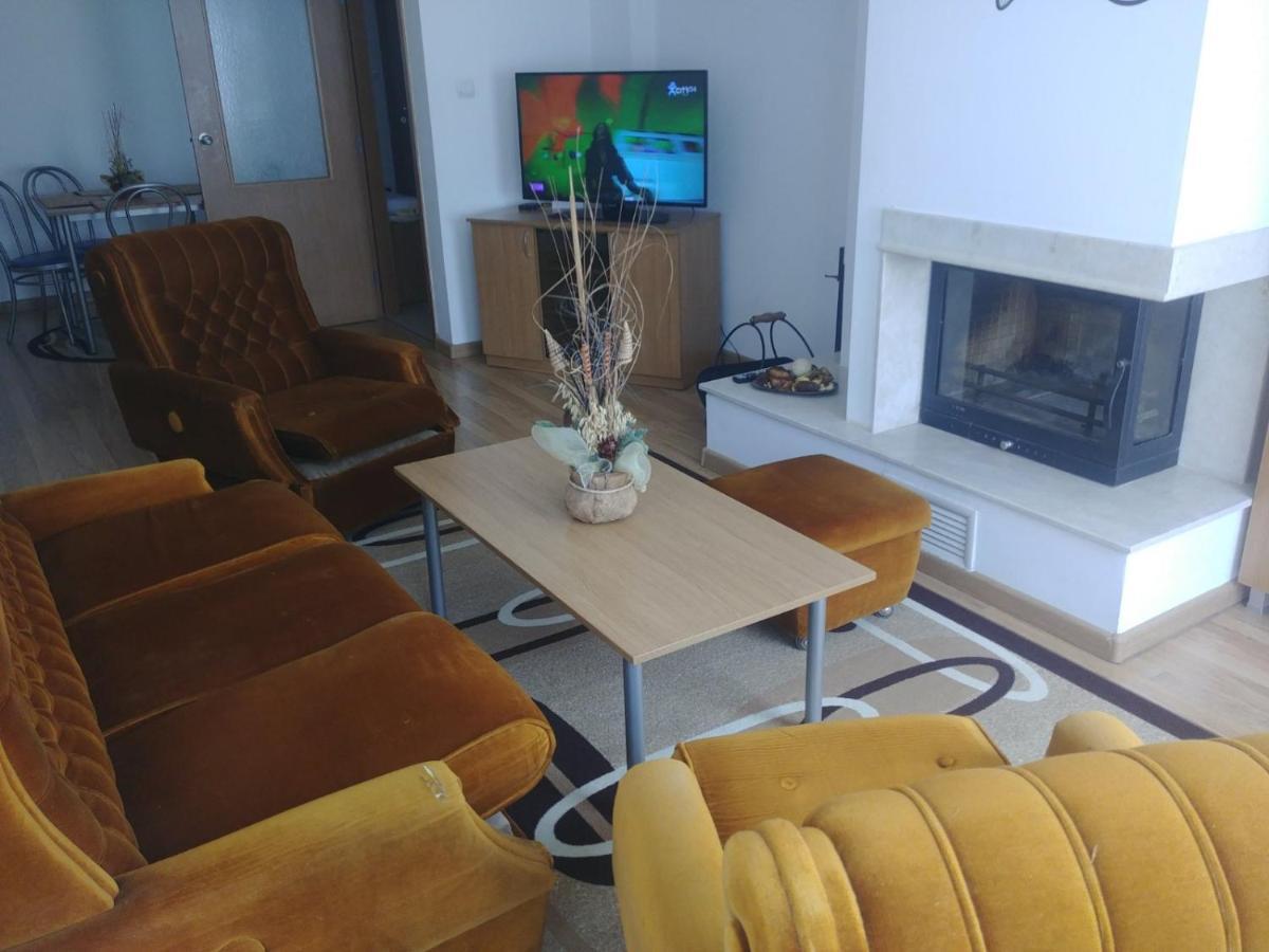 Apartment "Moni" 潘波洛沃 外观 照片